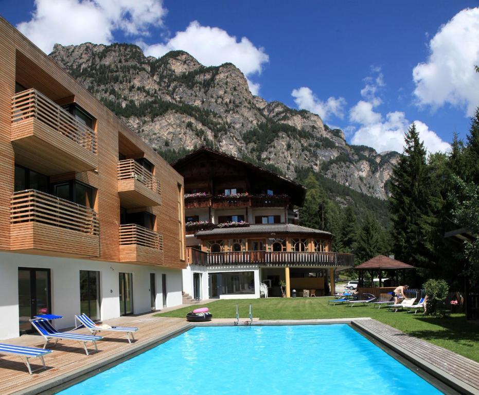 Hotel Pine Тирес Экстерьер фото